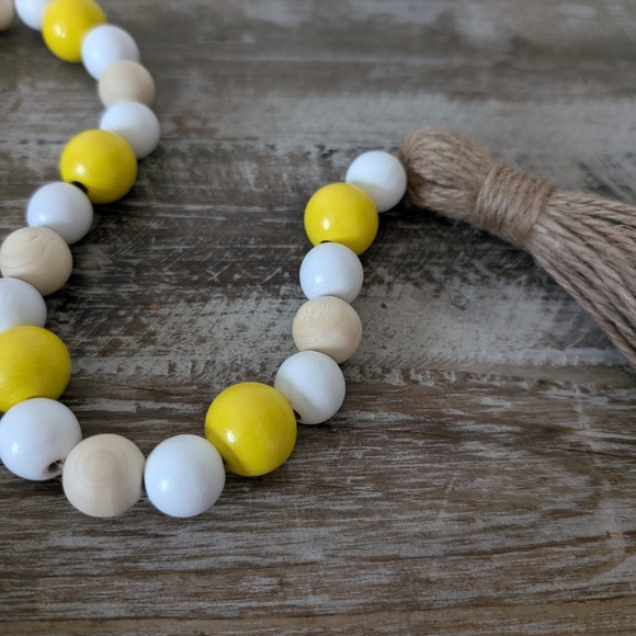 Lemon Wooden Bead Garland 🍋 - Picture 2 of 3